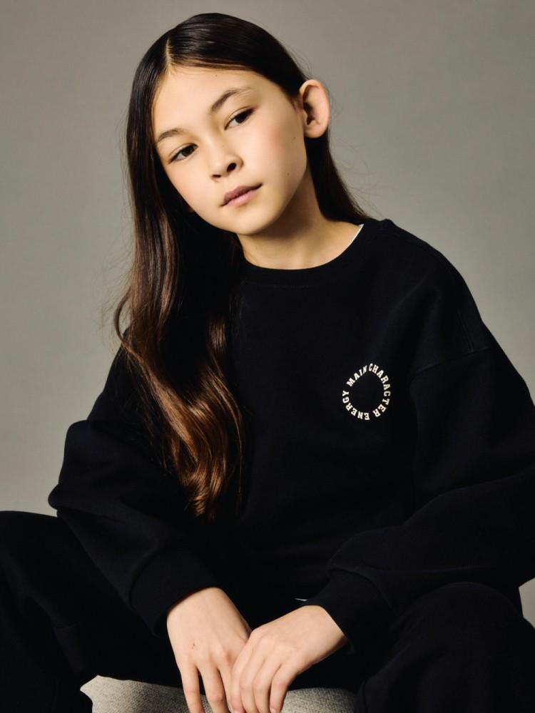Sweatshirt Preta Minimal