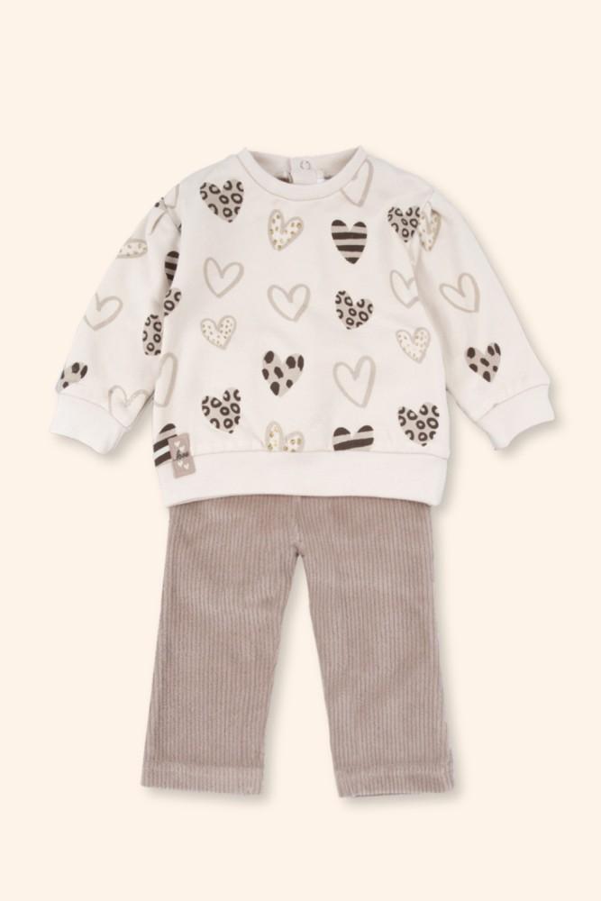 Conjunto Menina Corações Neutros