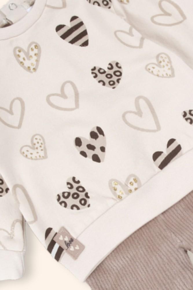 Conjunto Menina Corações Neutros